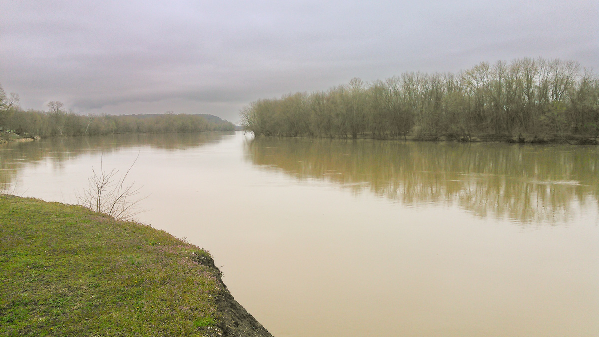 The White River flows through rich glacial till in Indiana